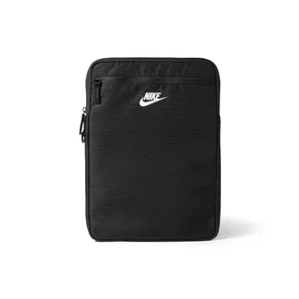 Nike Club Laptop Sleeve in Black | N1014154-091