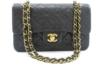 Chanel Vintage Classic Double Flap Quilted Lambskin Black Leather Handbag (Pre-Owned)