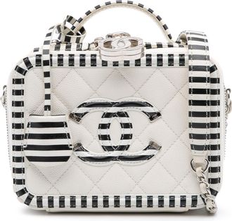 Chanel Pre-owned Womens Quilted Crossbody Bag - White Leather - One Size