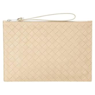 Bottega Veneta Pre-owned Clutches, female, Beige, Size: ONE SIZE Pre-owned Large Intrecciato Weaving Pouch