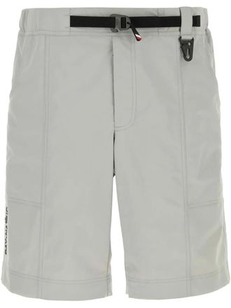 Moncler Bermuda shorts met logopatch - Grijs