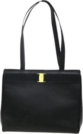 Ferragamo Pre-owned Tote Bags, female, Black, Size: ONE SIZE Pre-owned Leather Shoulder Bag