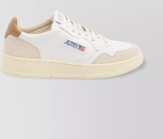 Autry low top medalist sneakers