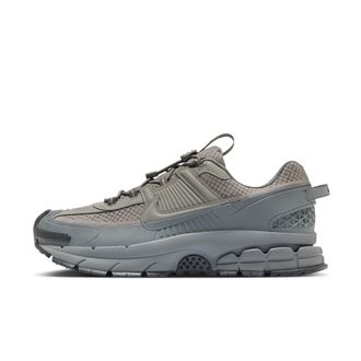 Nike Mens Zoom Vomero Roam Shoes in Grey | HV6901-001