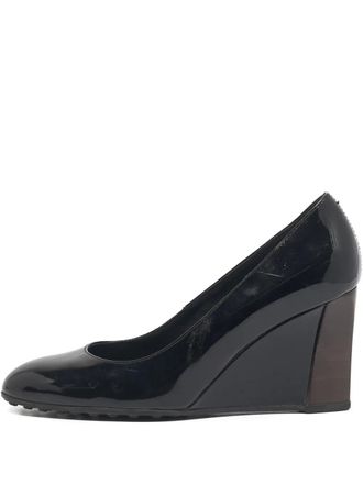 Tod's patent-leather wedge pumps - Black