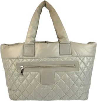 Chanel Pre-owned Tote Bags, female, Gray, Size: ONE SIZE Pre-owned Nylon Cocoon Tote Bag