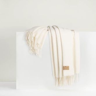 Lands Downunder Juno Cashmere Throw in Ecru at Nordstrom