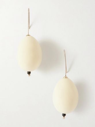 Gohar Orecchini In Argento Sterling Con Porcellana E Cristallo Di Quarzo Host Egg - Bianco