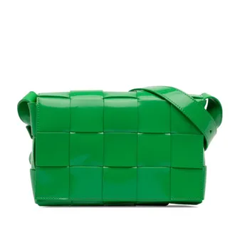 Bottega Veneta Pre-owned Bottega Veneta Patent Intrecciato Cassette Crossbody B09976054Q