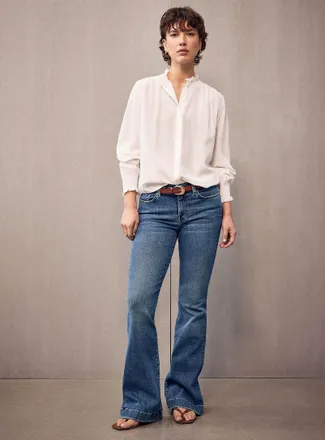 7 For All Mankind Womens Dojo faded medium indigo jean Fit: Flared leg, regular rise