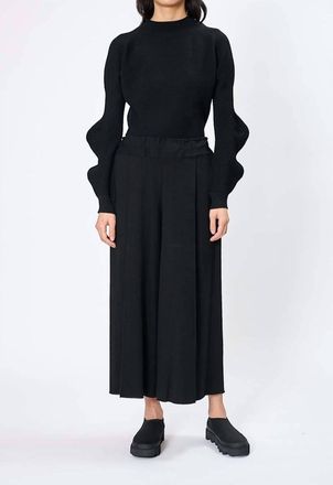 Issey Miyake Campagne Pants In Black