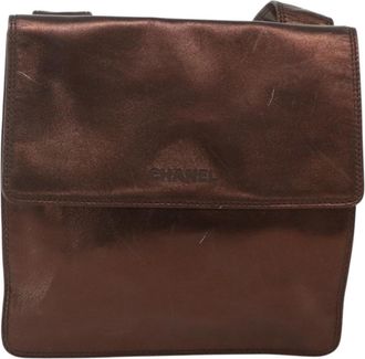 Chanel Vintage Logo Flap Messenger Leather Brown Leather Handbag (Pre-Owned)