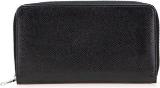 Louis Vuitton Taiga Black Noir Leather Coin Purse/Coin Case (Pre-Owned)