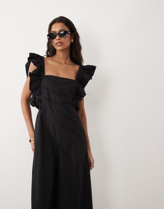 Asos Tuta jumpsuit grembiule nera con volant-Nero