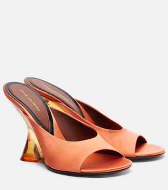 Dries Van Noten Mules con cu&ntilde;a de sat&eacute;n