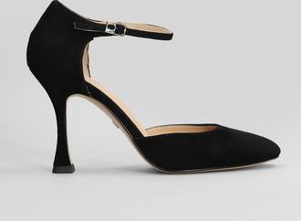 Lola Cruz Pumps