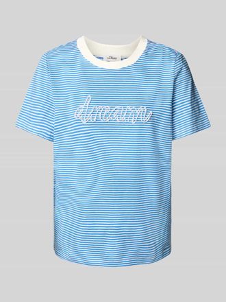 s.Oliver Red Label Regular Fit T-Shirt aus reiner Baumwolle mit Schmuckperlen-Schriftzug in Blau, Gr&ouml;&szlig;e 38