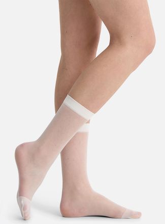 Hue Womens Solid sheer socks