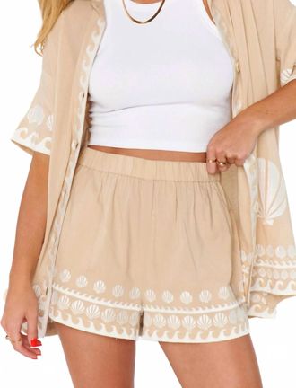 Show me your Mumu Hendrix Shorts In Latte Capri Shells