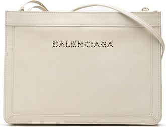 Balenciaga Tweedehands Leren Geperforeerde Logo Marineblauwe Pochette Schoudertas
