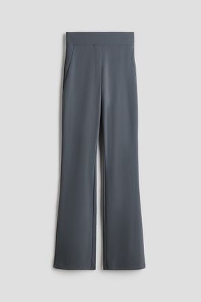 H&M Ausgestellte Hose mit Four-way-Stretch - Grau