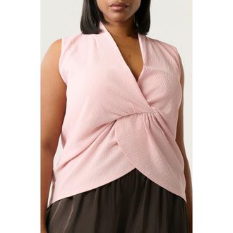 Estelle Hadley Twist Front Seersucker Top in Blush Berry at Nordstrom, Size 18W