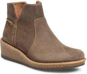 Børn Viv Distressed Leather Bootie in Taupe Distressed Leather at Nordstrom Rack, Size 7.5