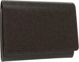 Louis Vuitton Pre-owned Wallets, female, Brown, Size: ONE SIZE Pre-owned Taiga Card Case