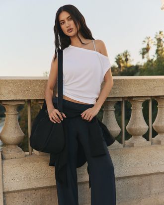 Vuori Clothing Cove Asymmetric Top | White | XS, Size Extra Small