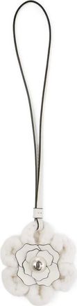 Jimmy Choo London Amulet met gebreide bloem - Wit