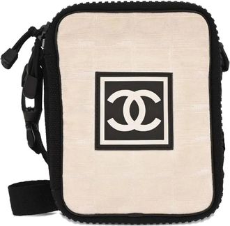 Chanel 2003-2004 logo crossbody bag - women - Nylon - One Size - Neutrals