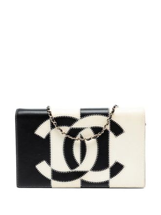 Chanel 2016-2017 CC Lambskin Embroidered Clutch With Chain crossbody bag - Zwart