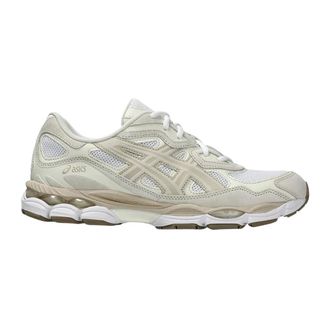 Asics Asics, Sneakers, male, White, Size: 4 US Sneakers made of mesh Round toe Front closure with laces