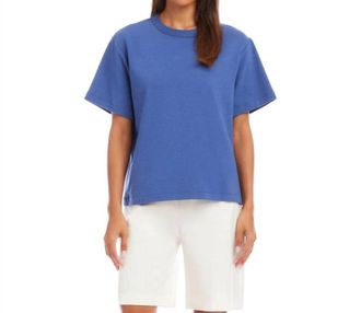 Karen Kane Short Sleeve Top In Blue