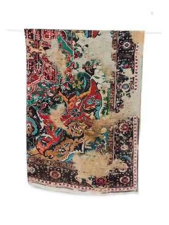 Faliero Sarti stola met beige tapijtprint