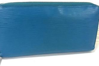 Louis Vuitton Cyan Leather Long Bill Wallet (Bi-Fold) (Pre-Owned)