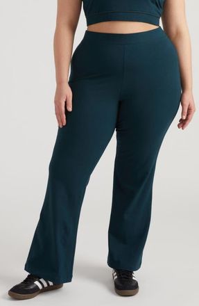Universal Standard Roya Bootcut Leggings in Deep Sea Green at Nordstrom, Size Xs