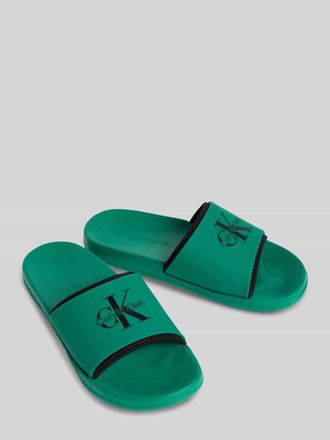 Calvin Klein Badeschuhe mit Logo Print in Oliv, Gr&ouml;&szlig;e 40