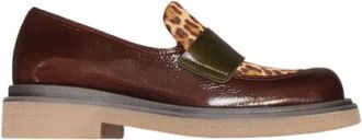 Chie Mihara Loafers met dierenprint in lakleerlook - Dames - Loafers - Bruin - 39 EU - Leer - Schoenen
