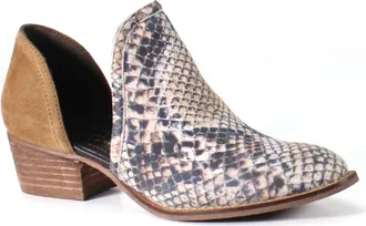 Diba Womens Shy Town Side Cut-Out Ankle Boots In Snake & Cognac