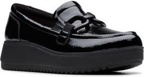 Clarks Zylah Patent Loafer in Black Crinkle Patent at Nordstrom Rack, Size 9.5