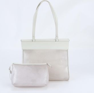 Ferragamo White Leather Handbag Shoulder Bag Tote Bag (Pre-Owned)