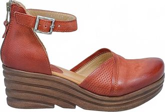 Miz Mooz Womens Acadia Closed-Toe Wedge In Brick