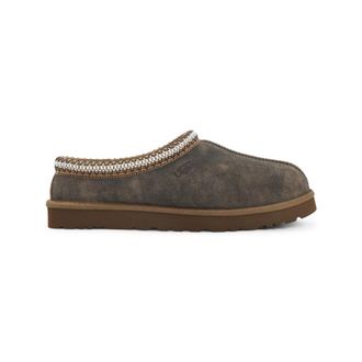 UGG Chestnut Solid Boots