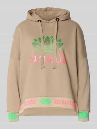 Miss Goodlife Oversized Hoodie mit Strasssteinbesatz Modell Namaste in Sand, Gr&ouml;&szlig;e XL