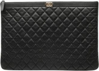 Chanel Pre-owned Clutches, female, Black, Size: ONE SIZE Pre-owned Quilted Caviar Leather Clutch