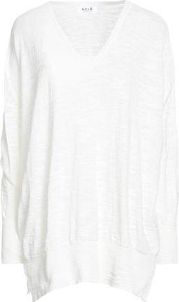 Aviù Sweaters