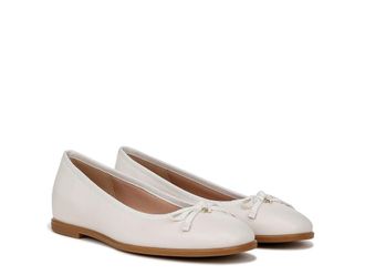 Naturalizer Essential Womens Flat Shoes Warm White Leather : 6.5 W (C), Leather/Suede/Textile