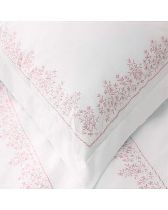 Melange Home M&eacute;lange Home 300 Thread Count Baby Breath Embroidery Shams Pair