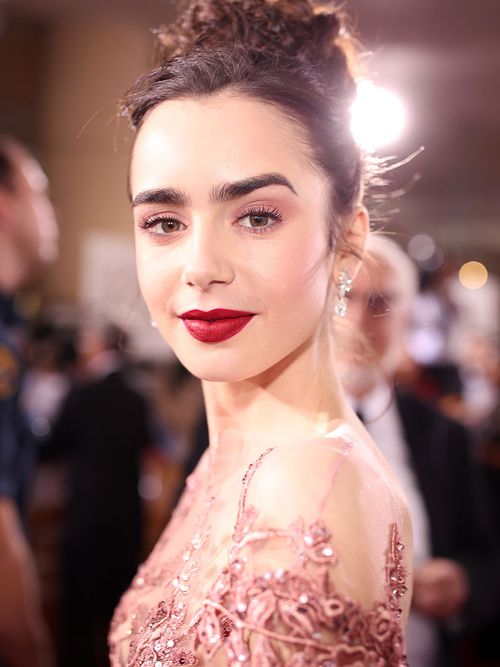 types of eyebrow shapes, eyebrow shapes for my face, eyebrow shapes for different face types, natural eyebrow shapes, shaped eyebrows, eyebrow makeup, eyebrow pencil, eyebrow gel, eyebrow mascara, how to shape your eyebrows, eyebrow shape, eyebrow shapes, eyebrow shape for round face, which eyebrow shape suits me best